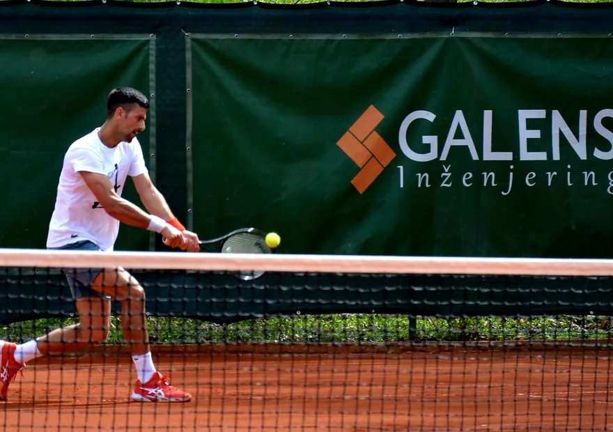 Novak Djokovic on Baseline clay